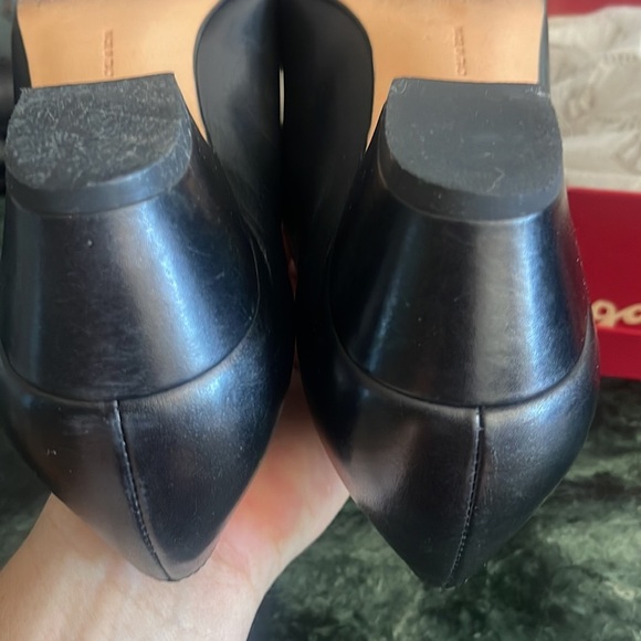 Salvatore Ferragamo gorgeous black - Picture 5 of 8